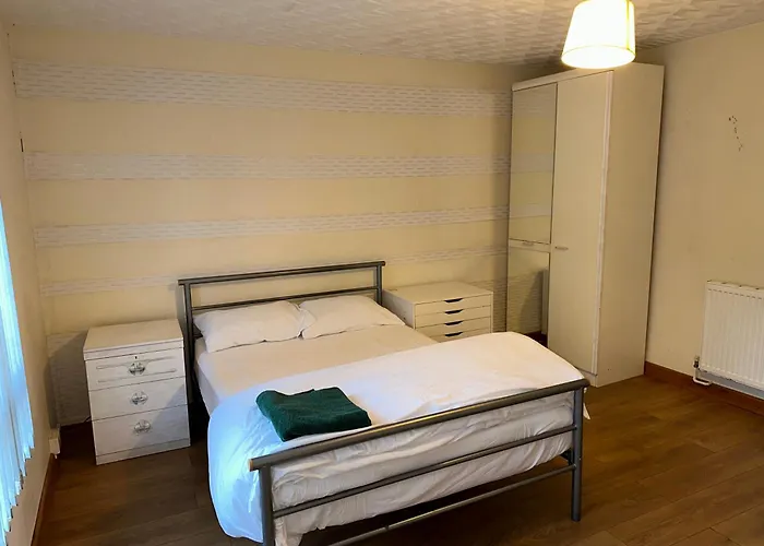 Δωμάτια σε οικογενειακή κατοικία Patchway Μπρίστολ