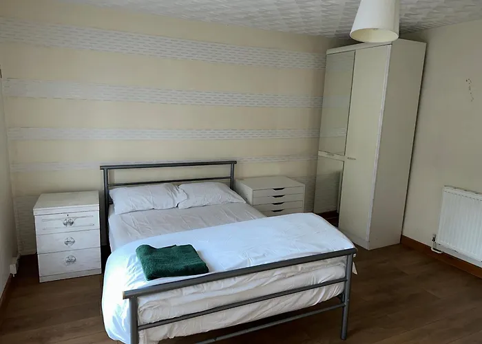 Δωμάτια σε οικογενειακή κατοικία Patchway *